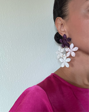 Load image into Gallery viewer, Maxi Dangle  Flower Earrings
