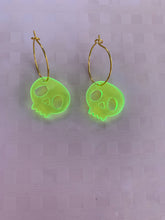 Load image into Gallery viewer, Fluorescent green skull earrings
