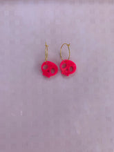 Load image into Gallery viewer, Hot pink skull earrings
